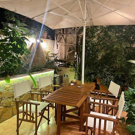 Eleonora'S Hidden Gem Apartment เอเธนส์ ภายนอก รูปภาพ