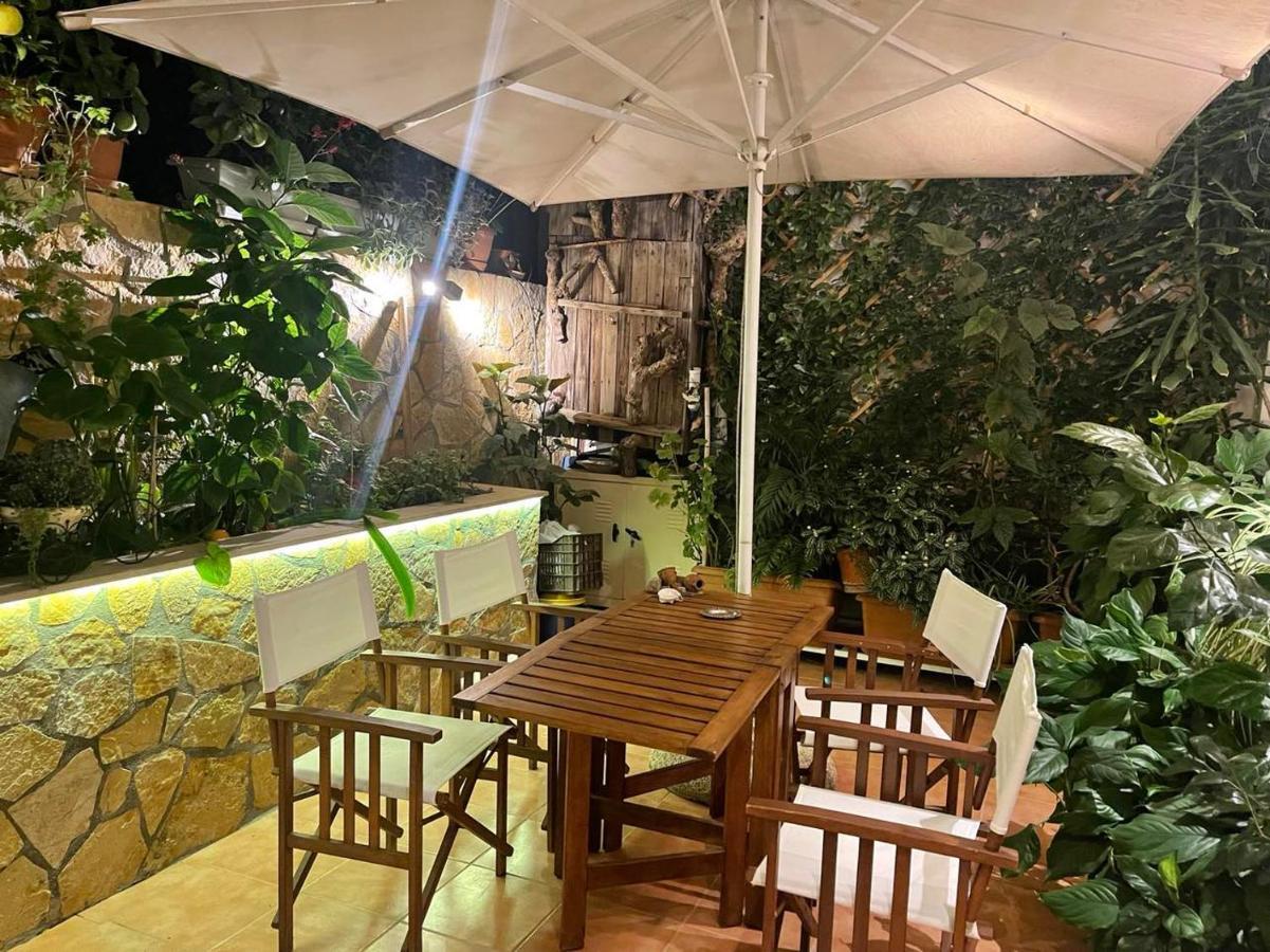 Eleonora'S Hidden Gem Apartment เอเธนส์ ภายนอก รูปภาพ